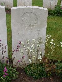 Etaples Military Cemetery - Borland, H W